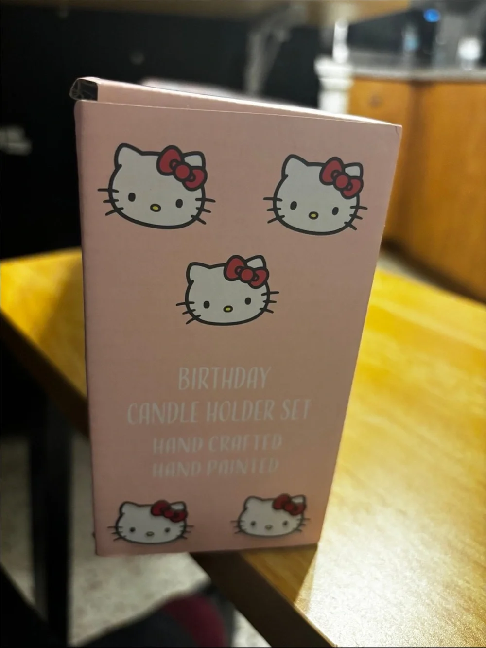 NWT HELLO KITTY AND FRIENDS BIRTHDAY CANDLE HOLDER 4 PCS SET